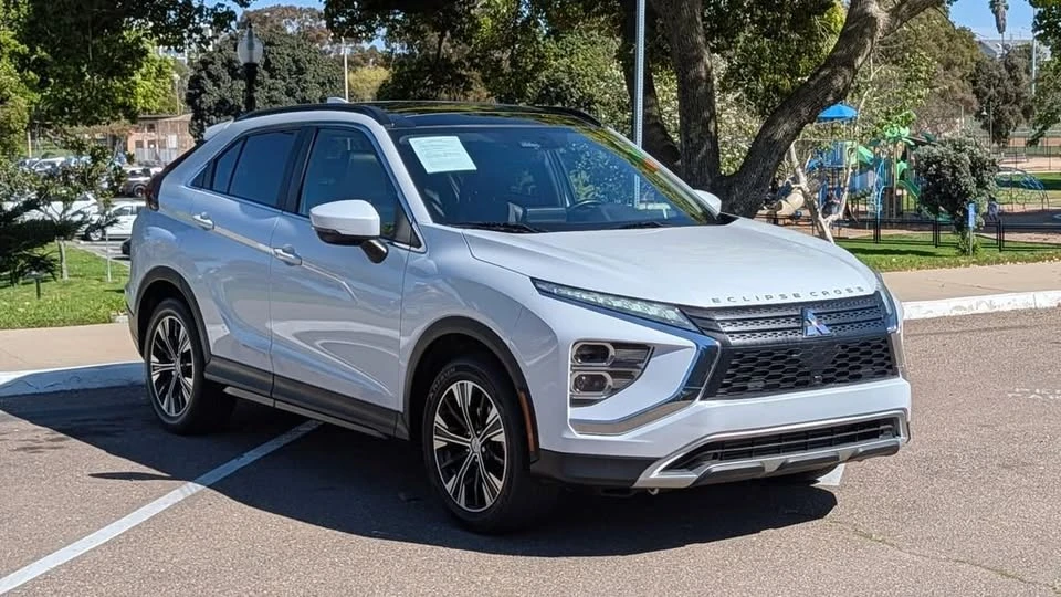 2022 Mitsubishi Eclipse Cross - Image 5 of 14