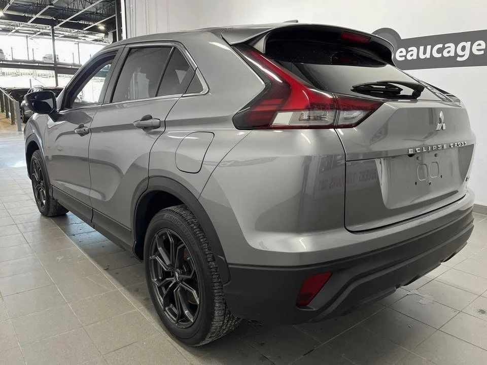 2022 Mitsubishi Eclipse Cross - Image 3 of 10