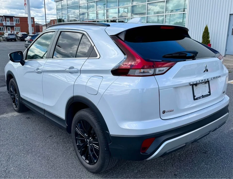 2022 Mitsubishi Eclipse Cross - Image 6 of 16