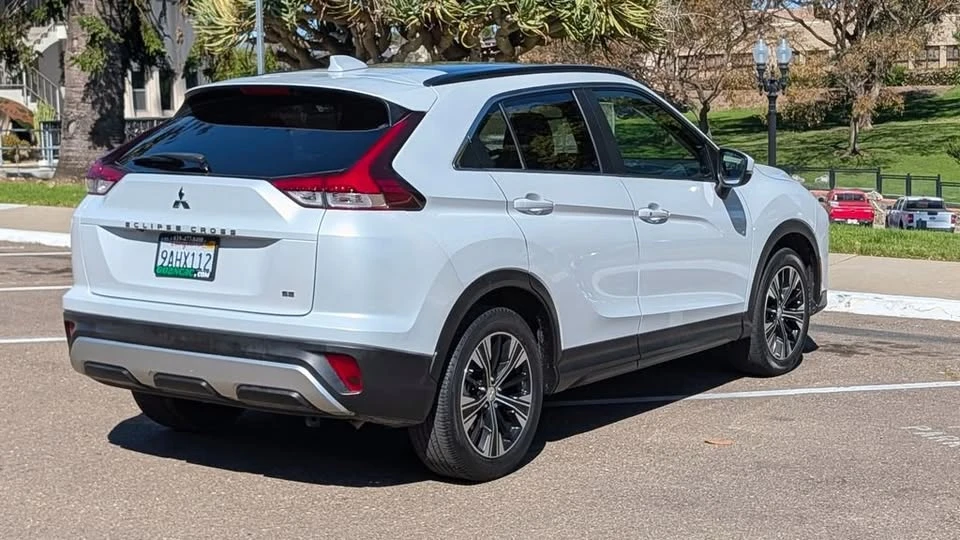 2022 Mitsubishi Eclipse Cross - Image 13 of 14