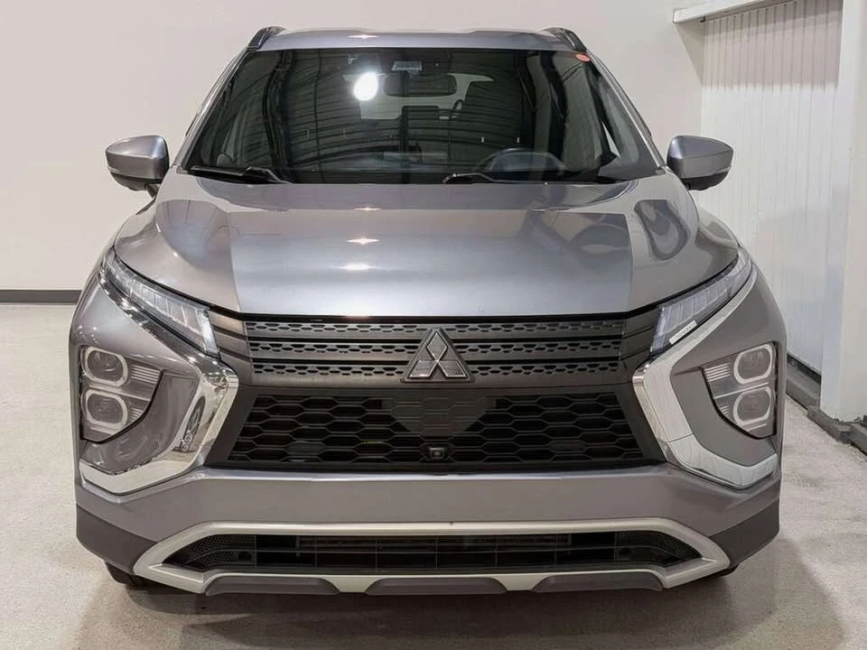 2022 Mitsubishi Eclipse Cross - Image 2 of 10