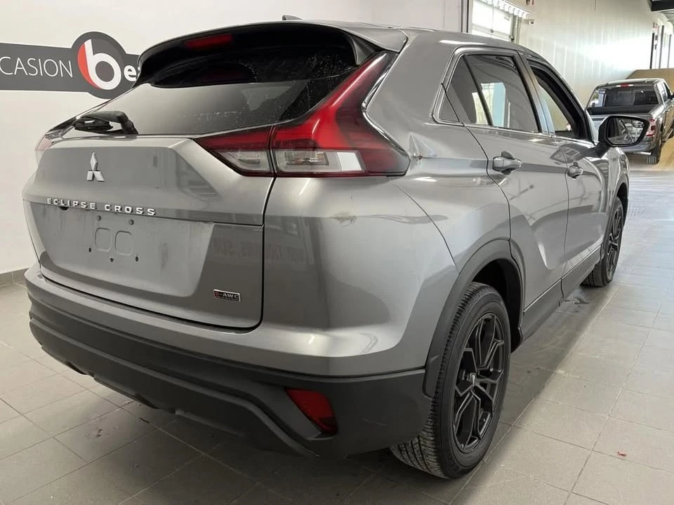 2022 Mitsubishi Eclipse Cross - Image 5 of 10