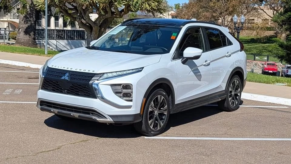 2022 Mitsubishi Eclipse Cross - Image 7 of 14