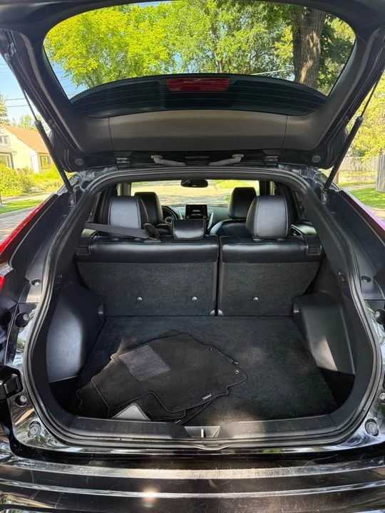 2022 Mitsubishi Eclipse Cross - Image 8 of 12