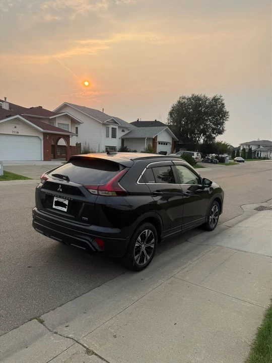2022 Mitsubishi Eclipse Cross - Image 4 of 10
