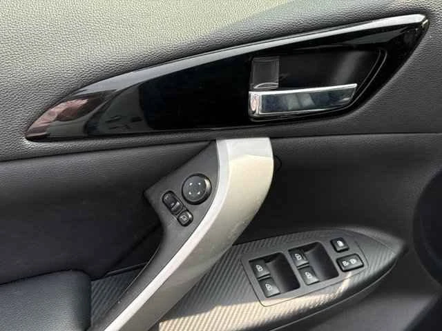 2022 Mitsubishi Eclipse Cross - Image 10 of 12