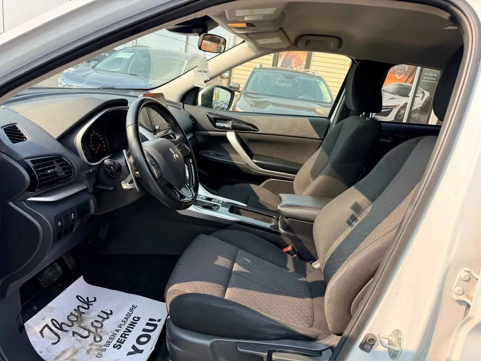 2022 Mitsubishi Eclipse Cross - Image 8 of 18