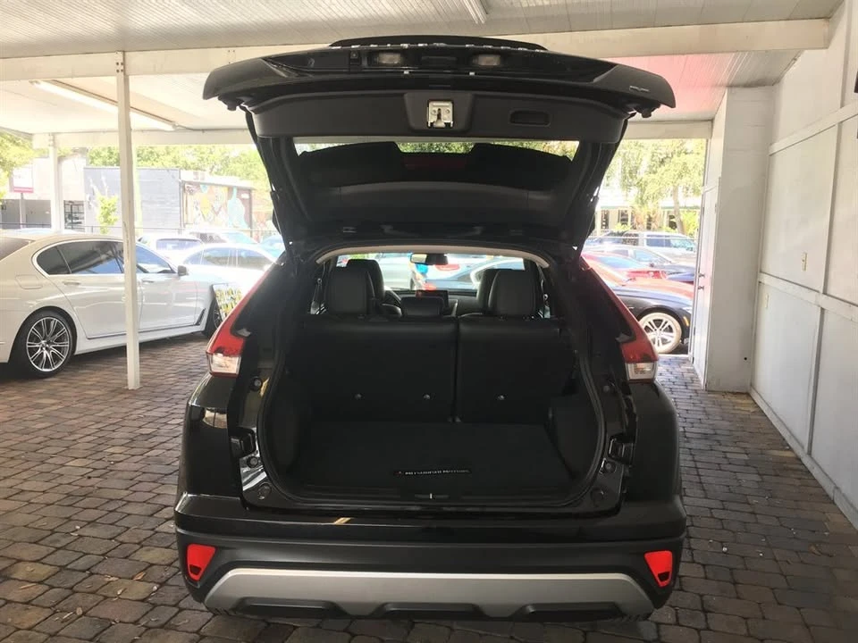 2022 Mitsubishi Eclipse Cross - Image 16 of 20