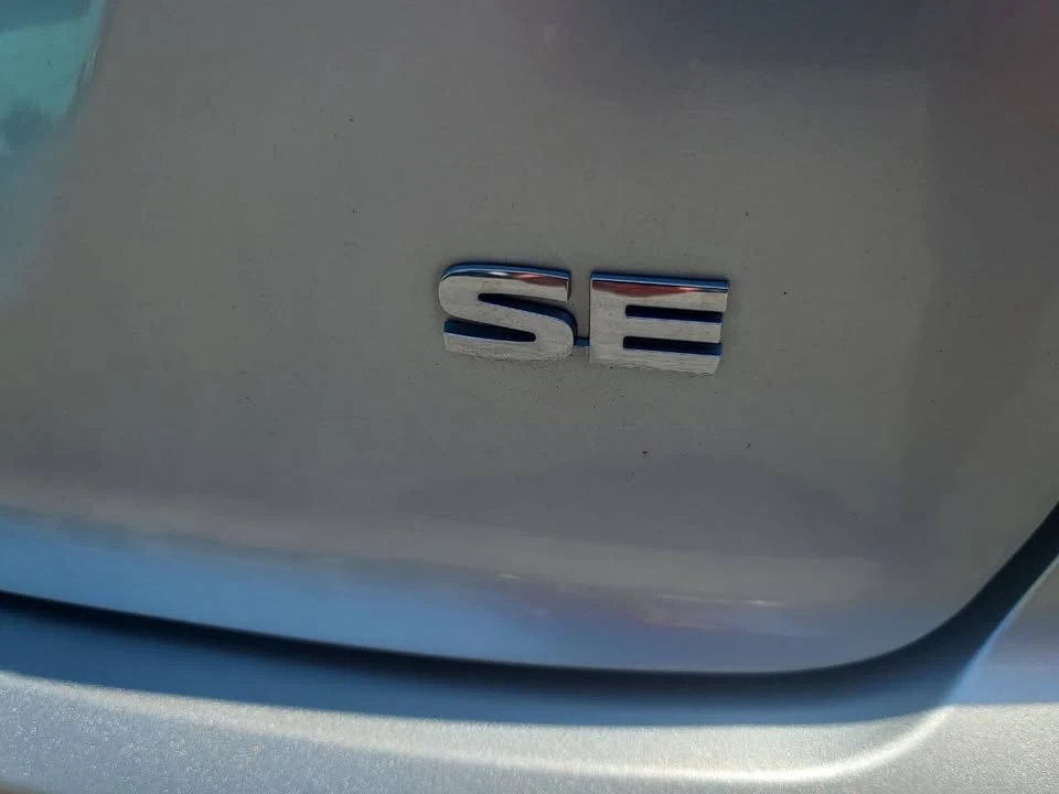 2022 Mitsubishi Eclipse Cross - Image 9 of 20