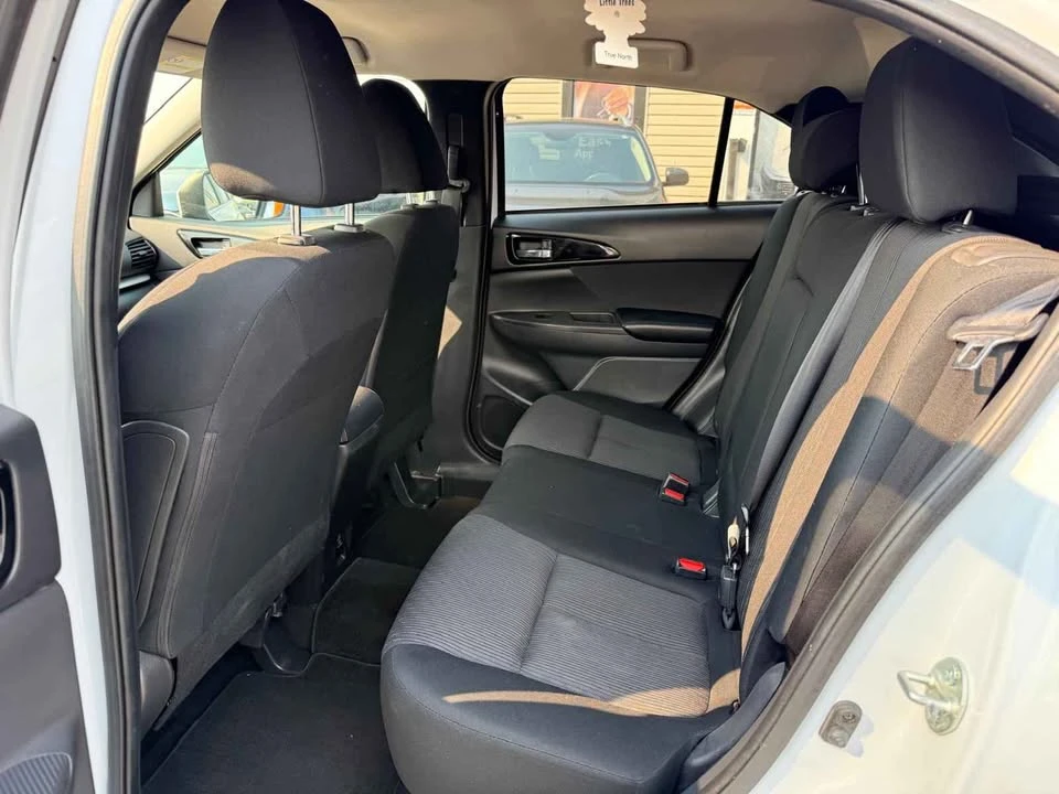 2022 Mitsubishi Eclipse Cross - Image 7 of 18