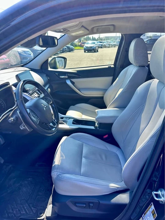 2022 Mitsubishi Eclipse Cross - Image 6 of 7