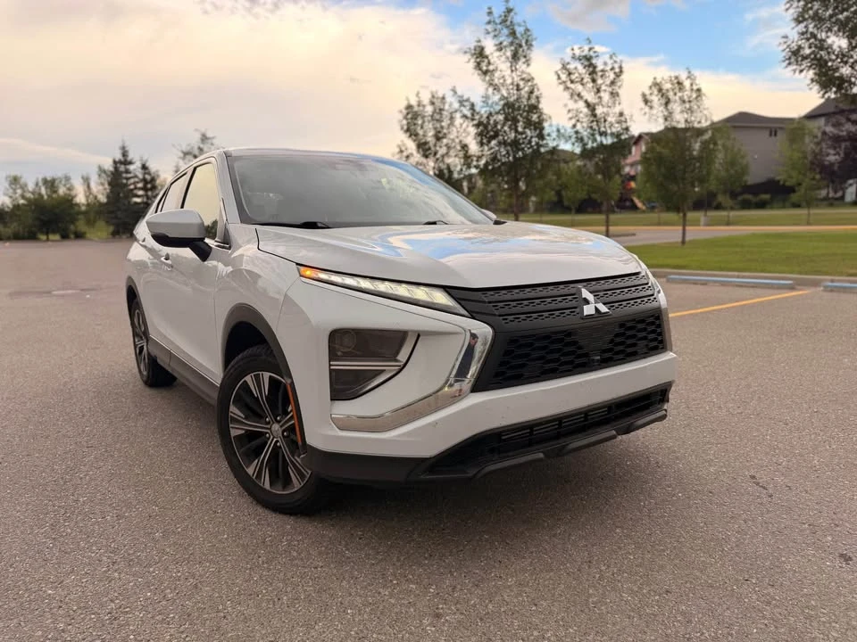 2022 Mitsubishi Eclipse Cross - Image 3 of 10