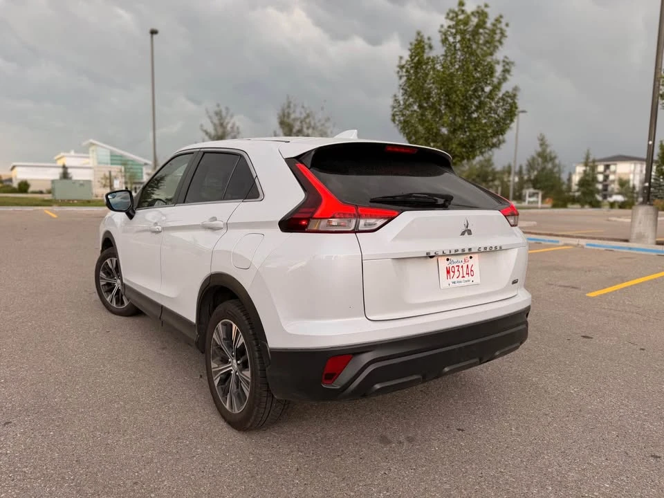 2022 Mitsubishi Eclipse Cross - Image 4 of 10