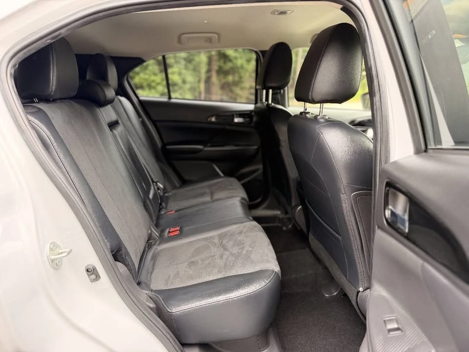 2022 Mitsubishi Eclipse Cross - Image 14 of 20