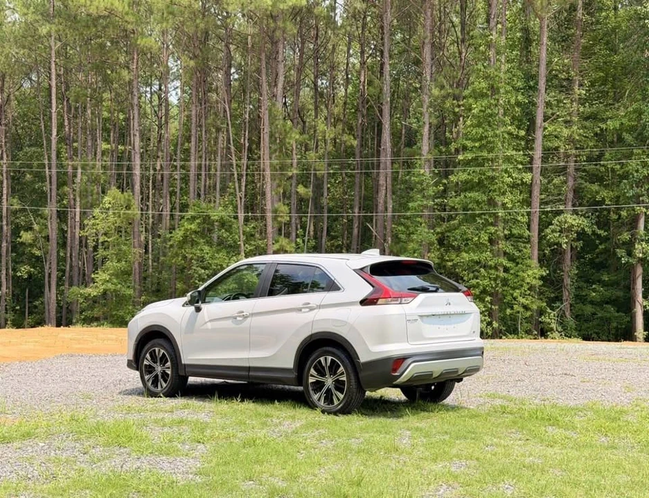 2022 Mitsubishi Eclipse Cross - Image 5 of 20