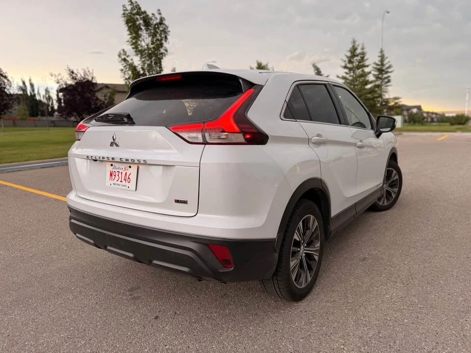2022 Mitsubishi Eclipse Cross - Image 2 of 10