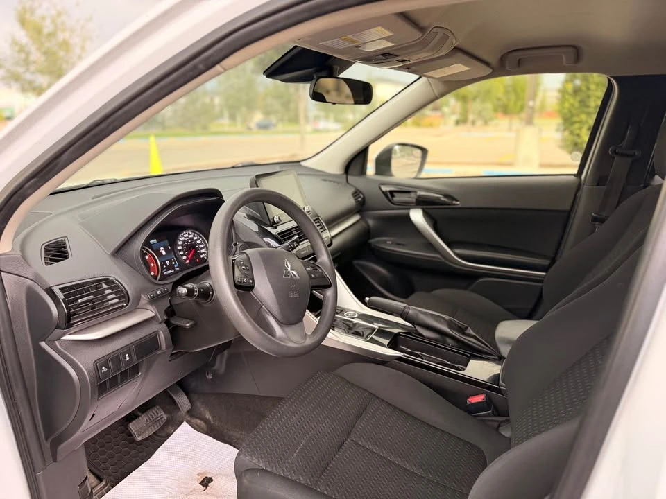 2022 Mitsubishi Eclipse Cross - Image 7 of 10