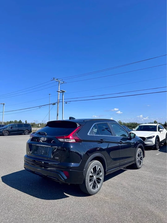 2022 Mitsubishi Eclipse Cross - Image 4 of 7