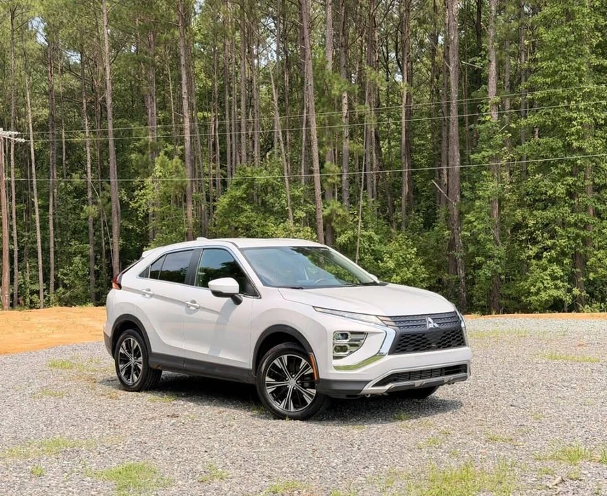 2022 Mitsubishi Eclipse Cross - Image 9 of 20