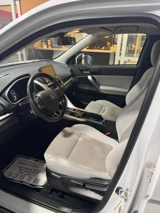 2022 Mitsubishi Eclipse Cross - Image 6 of 6