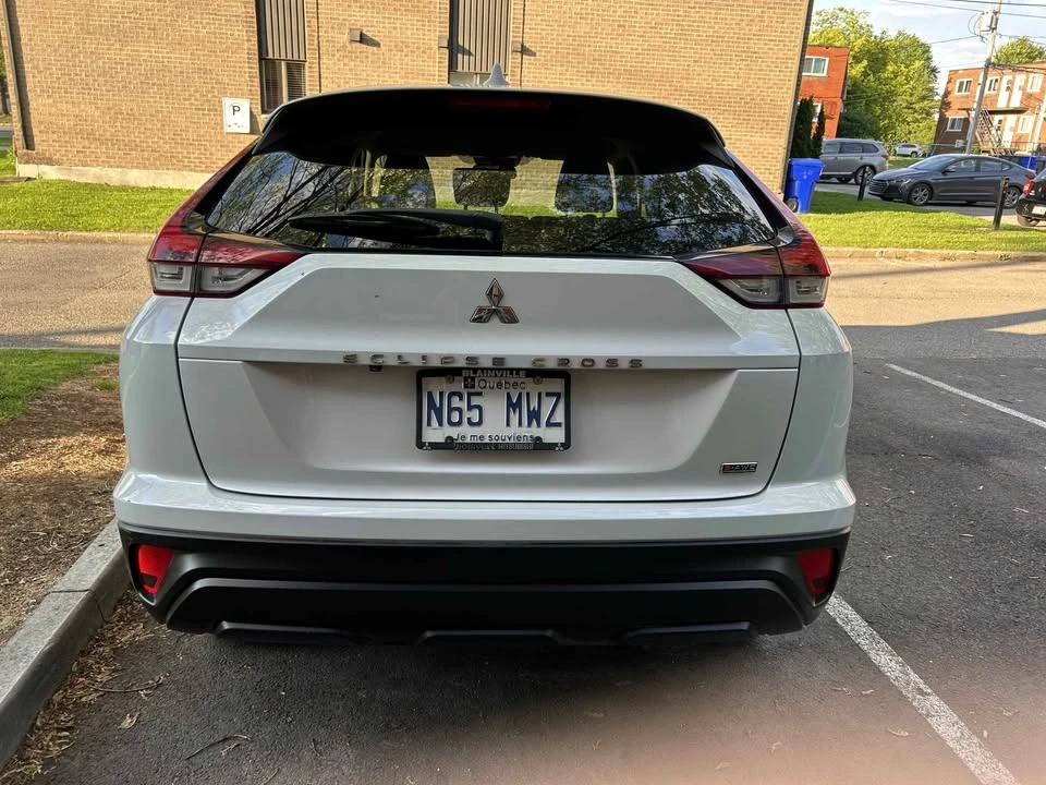 2022 Mitsubishi Eclipse Cross - Image 2 of 5