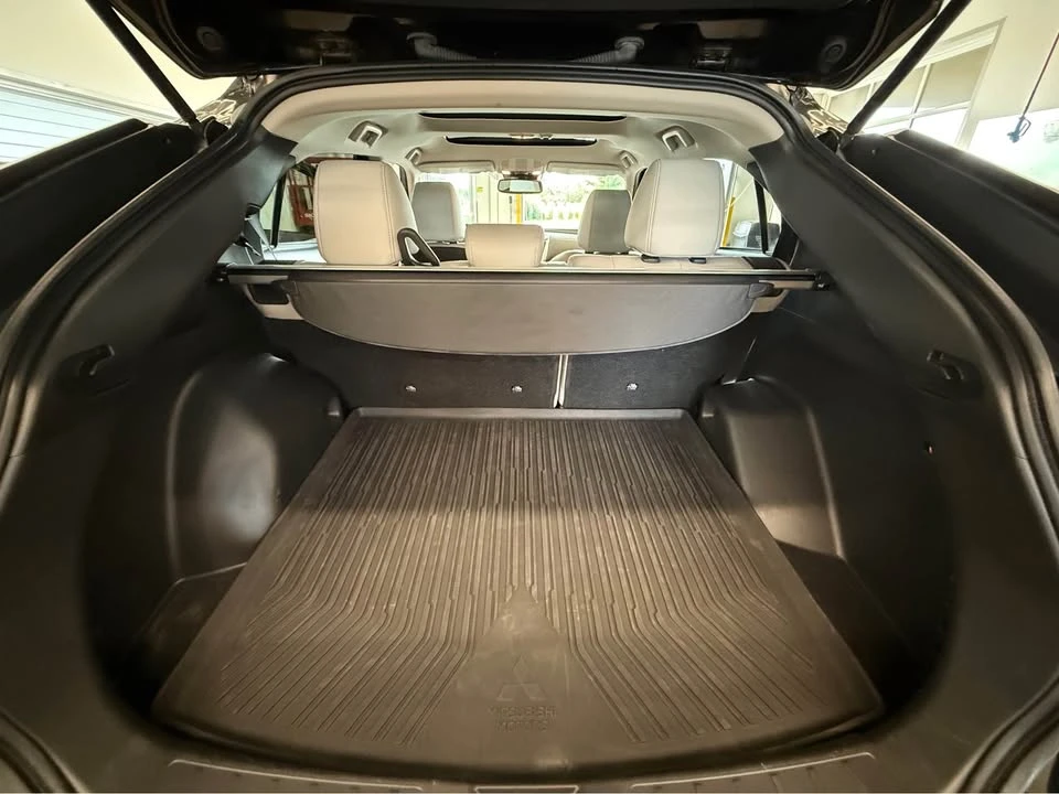 2022 Mitsubishi Eclipse Cross - Image 10 of 13