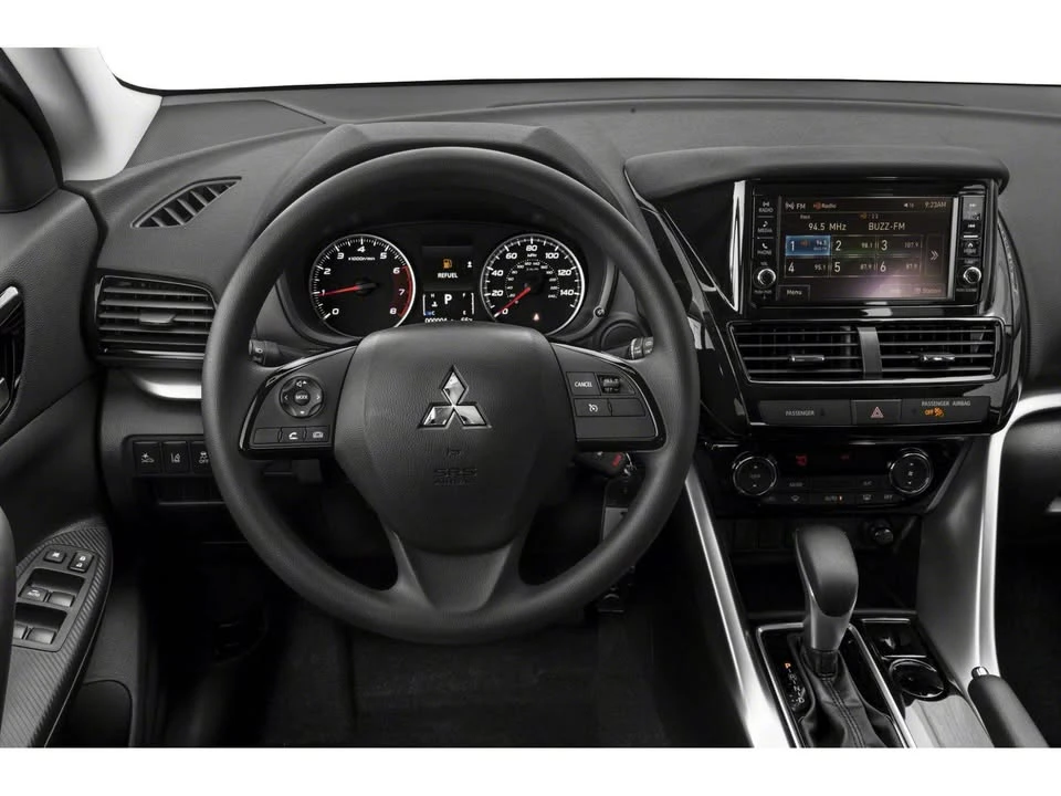 2022 Mitsubishi Eclipse Cross - Image 4 of 10