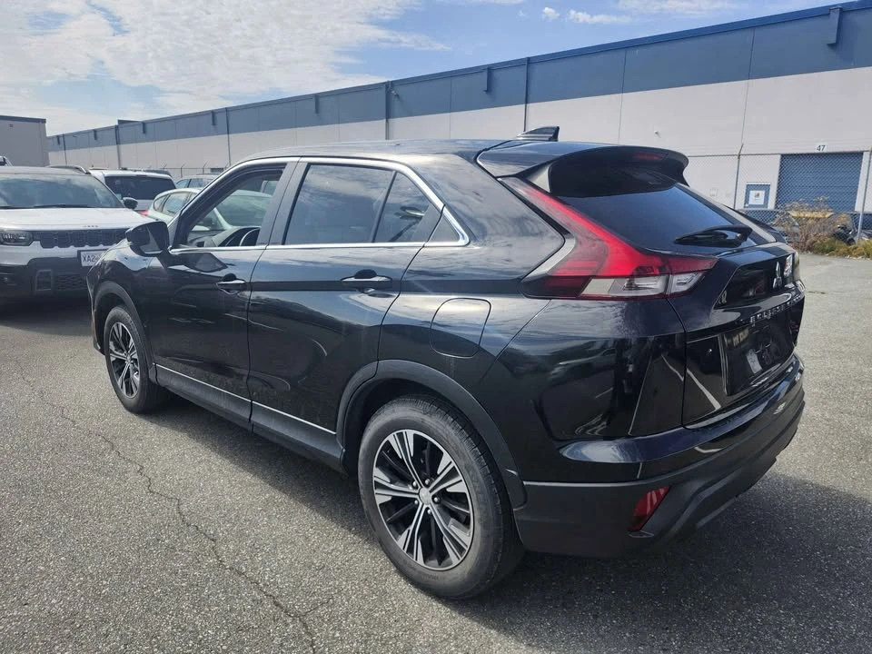2022 Mitsubishi Eclipse Cross - Image 4 of 10