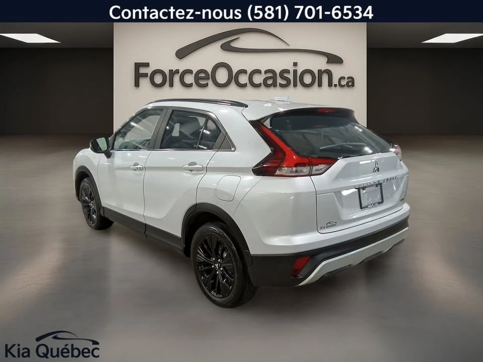 2022 Mitsubishi Eclipse Cross - Image 2 of 20