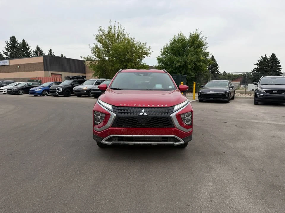 2022 Mitsubishi Eclipse Cross - Image 2 of 13