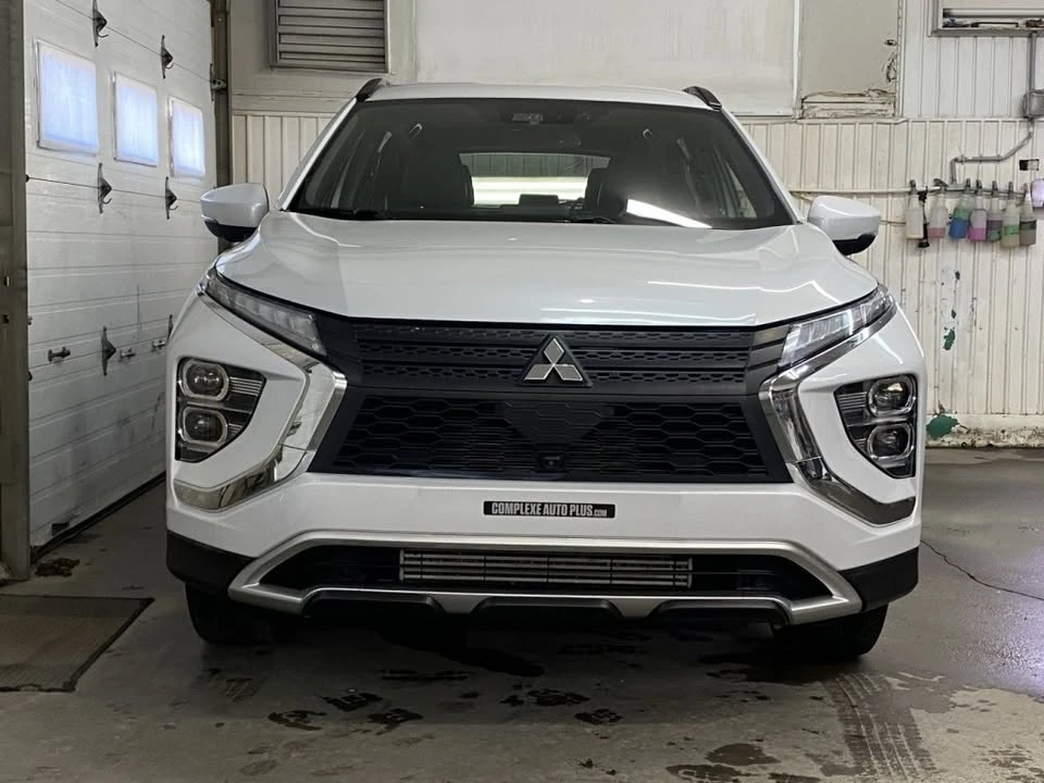 2022 Mitsubishi Eclipse Cross - Image 2 of 20
