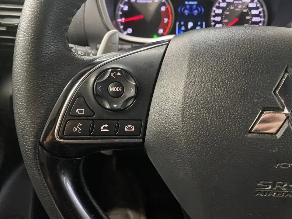 2022 Mitsubishi Eclipse Cross - Image 16 of 20