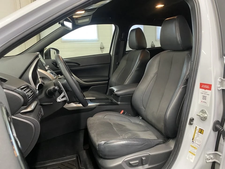2022 Mitsubishi Eclipse Cross - Image 11 of 20