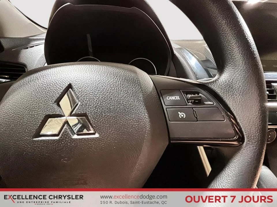 2022 Mitsubishi Eclipse Cross - Image 13 of 18