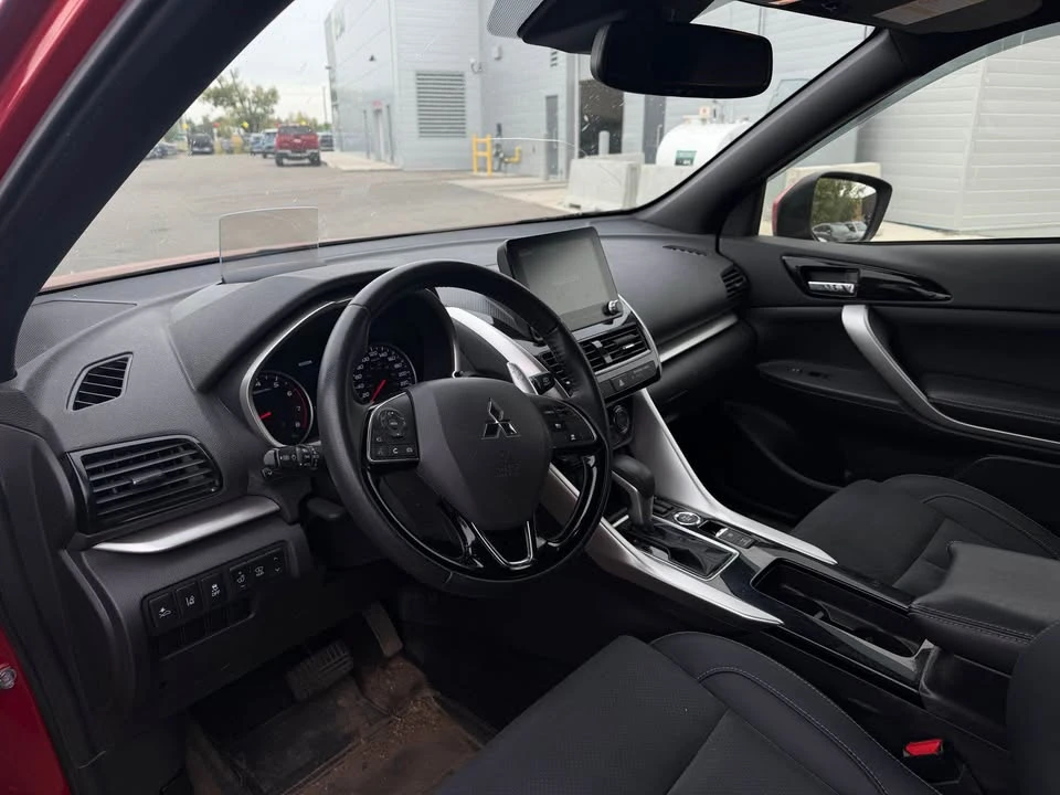 2022 Mitsubishi Eclipse Cross - Image 6 of 13