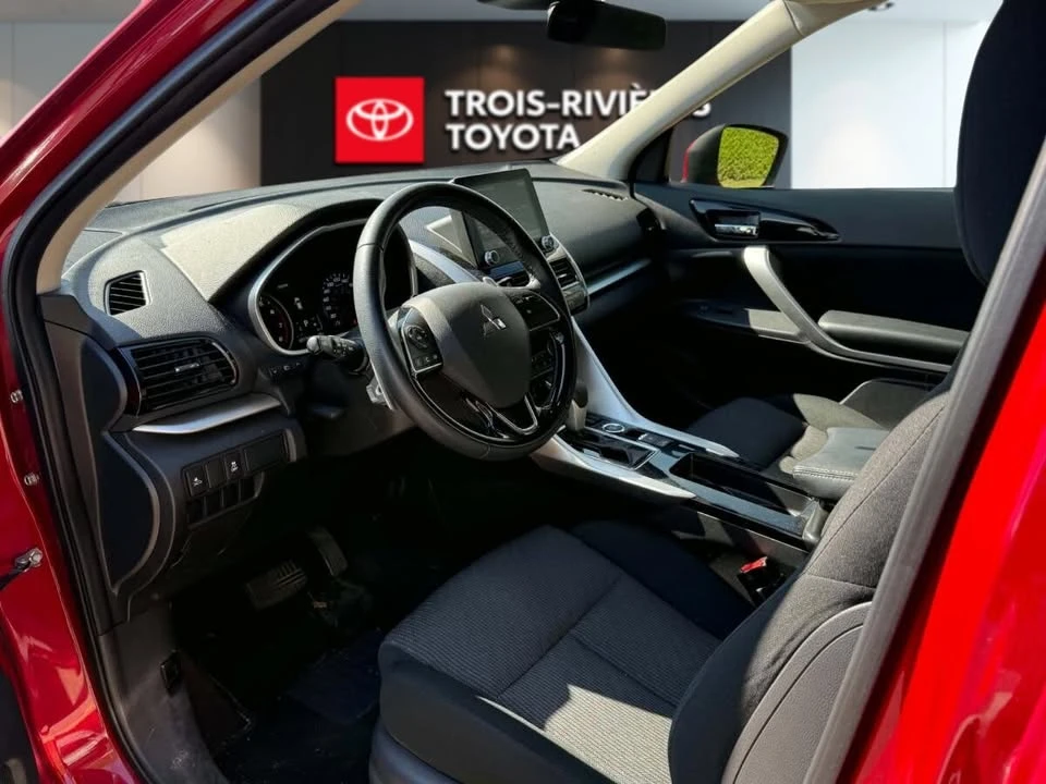 2022 Mitsubishi Eclipse Cross - Image 4 of 4