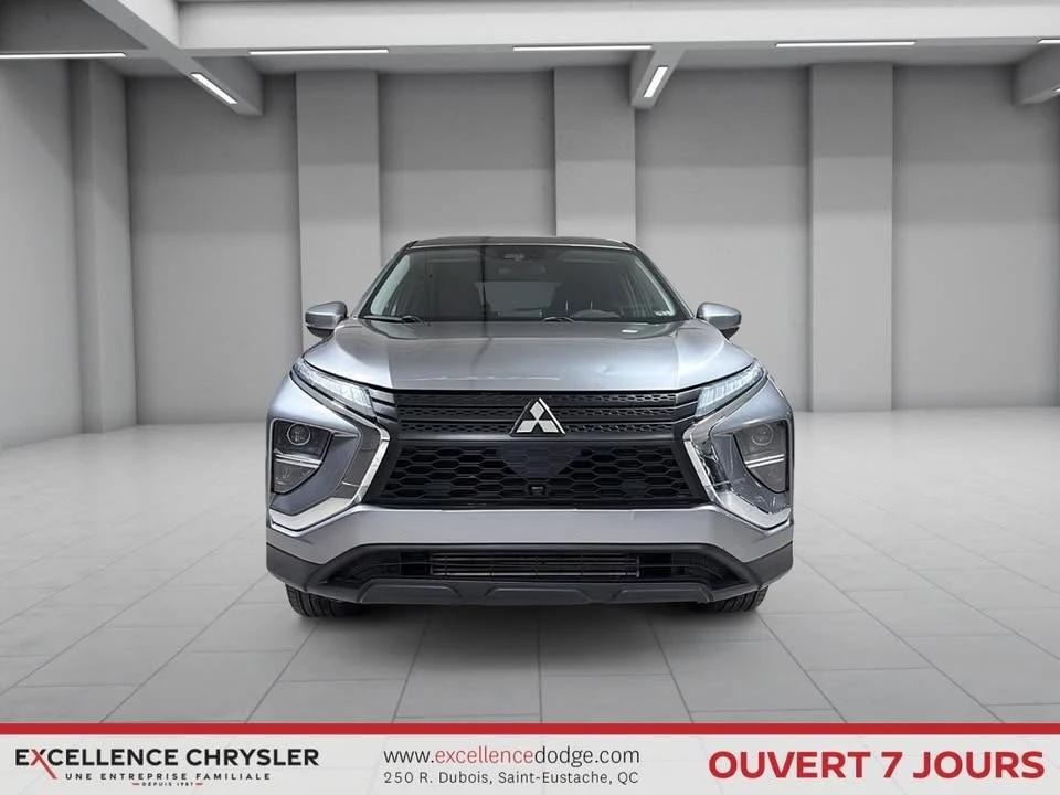 2022 Mitsubishi Eclipse Cross - Image 2 of 18