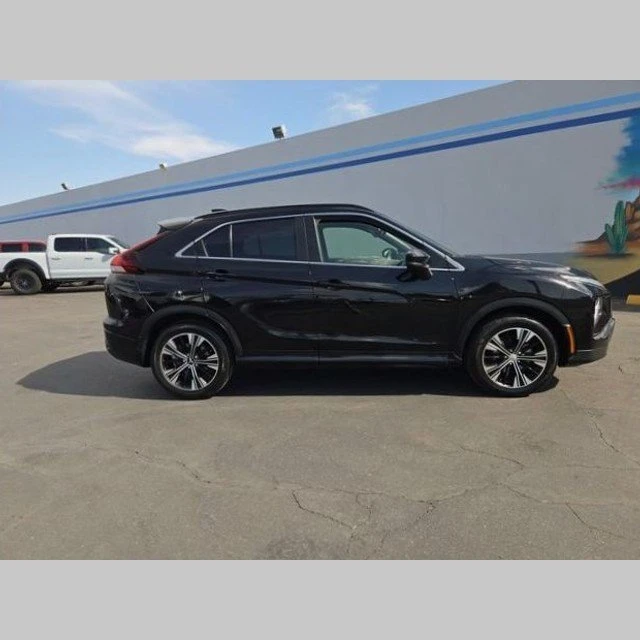 2022 Mitsubishi Eclipse Cross - Image 8 of 12