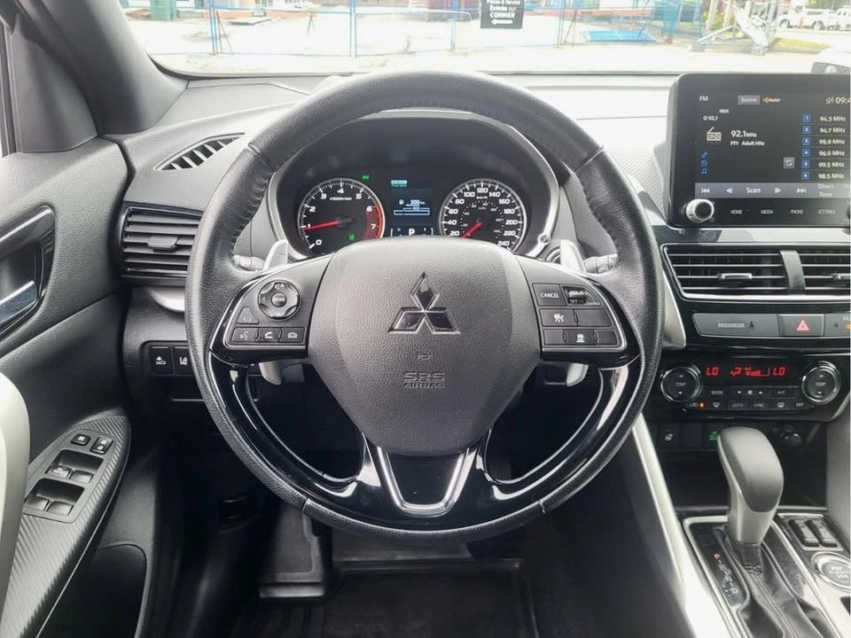 2022 Mitsubishi Eclipse Cross - Image 7 of 10