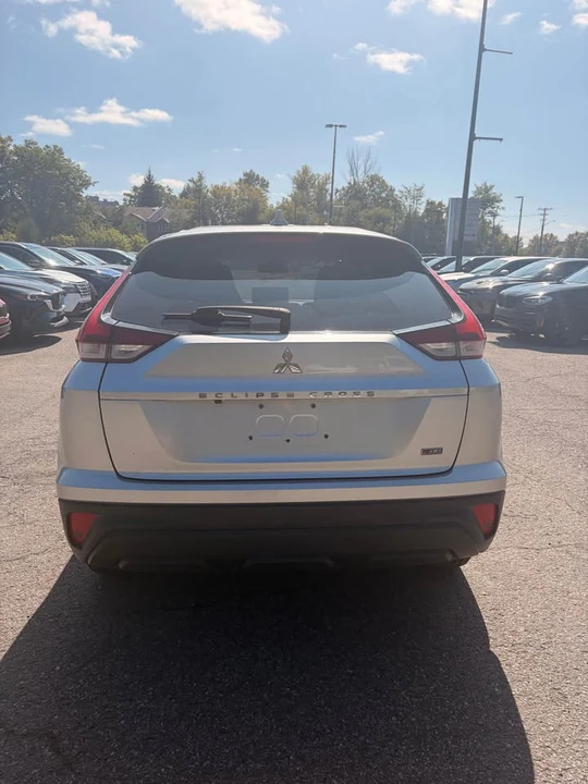 2022 Mitsubishi Eclipse Cross - Image 6 of 14
