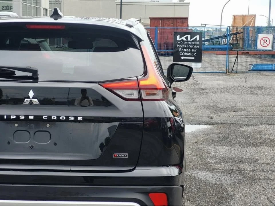 2022 Mitsubishi Eclipse Cross - Image 4 of 10