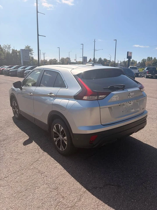 2022 Mitsubishi Eclipse Cross - Image 5 of 14