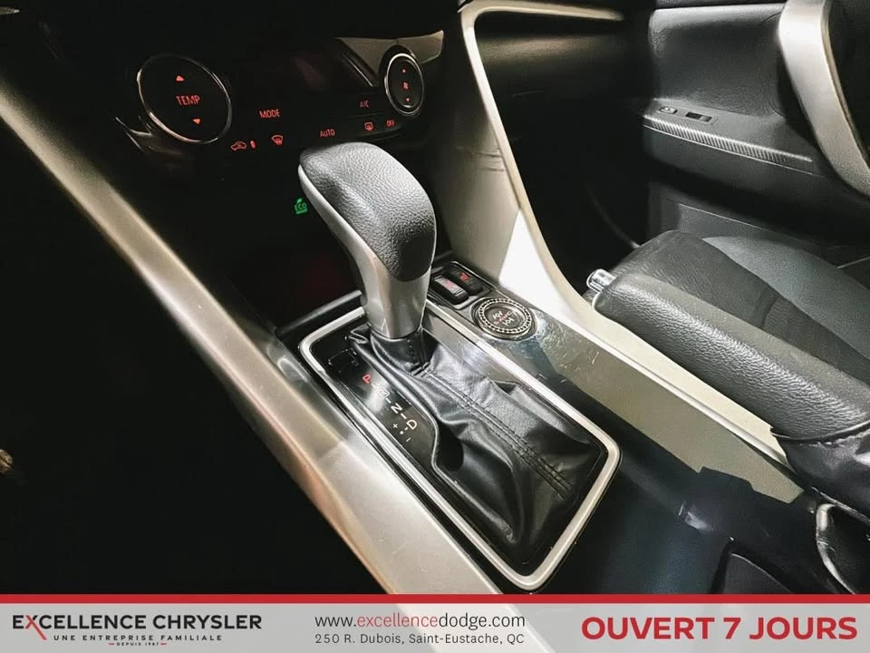 2022 Mitsubishi Eclipse Cross - Image 17 of 18
