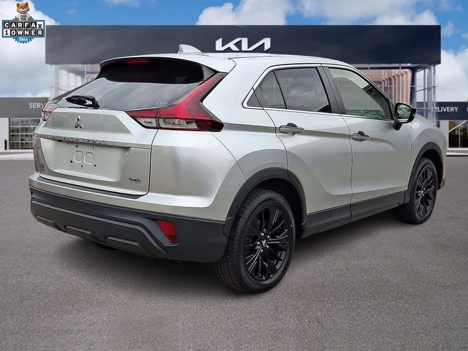 2022 Mitsubishi Eclipse Cross - Image 3 of 16