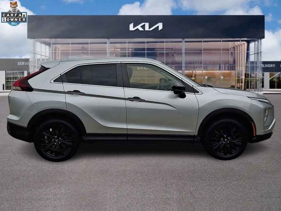 2022 Mitsubishi Eclipse Cross - Image 2 of 16
