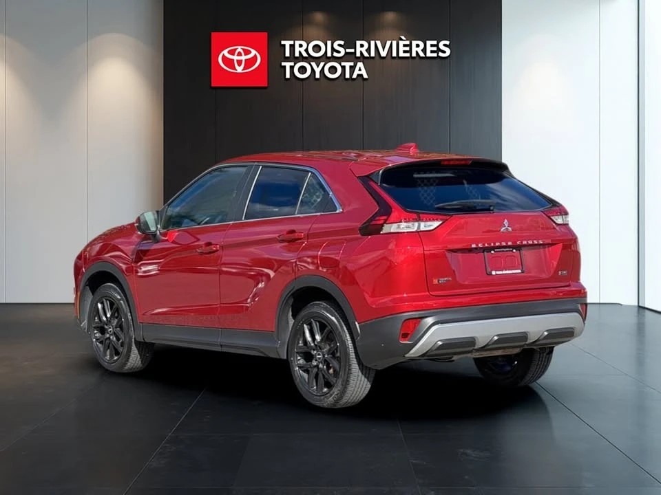 2022 Mitsubishi Eclipse Cross - Image 4 of 20