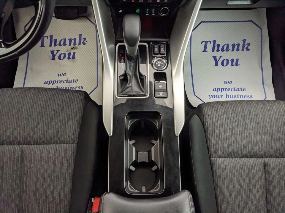 2022 Mitsubishi Eclipse Cross - Image 13 of 20