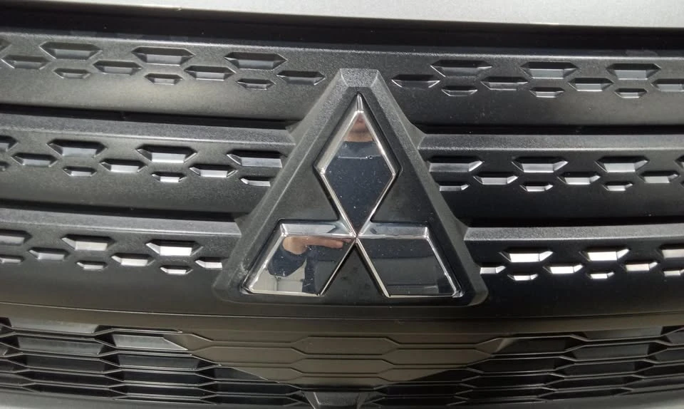 2022 Mitsubishi Eclipse Cross - Image 7 of 19
