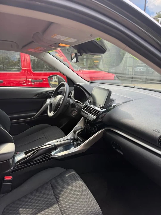 2022 Mitsubishi Eclipse Cross - Image 5 of 12