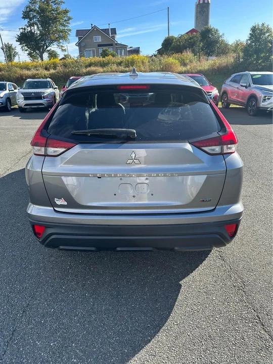 2022 Mitsubishi Eclipse Cross - Image 3 of 5